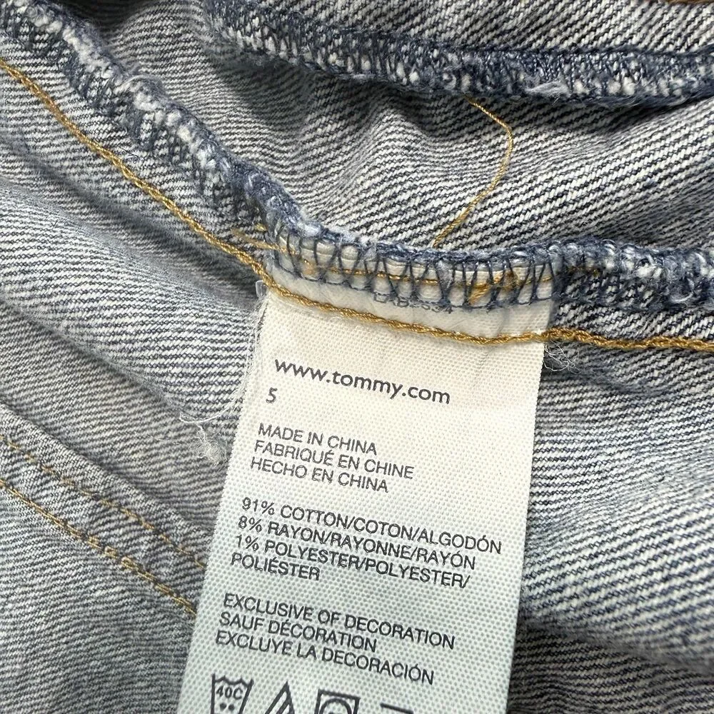 TOMMY HILFIGER BOYS SIZE 5 BLUE DENIM JACKET